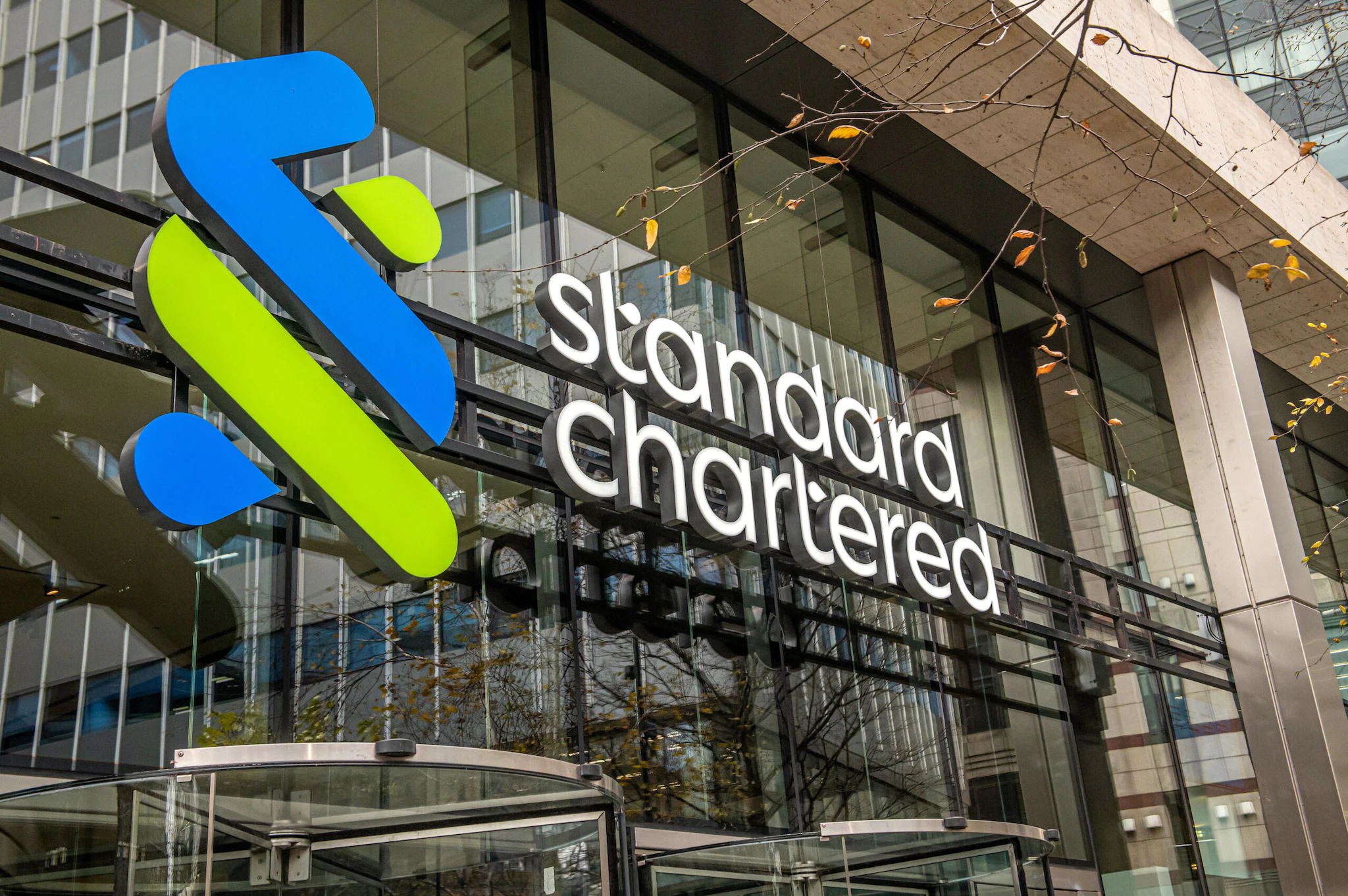 Standard Chartered sees further XRP price decline
