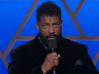 Deon Cole criticised for surprising Tourette's joke mocking BAFTA's racial slur incident