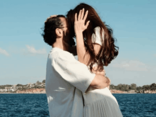 Girl dubbed 'most stunning woman on the planet' will get engaged to actor