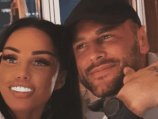 'Billionaire' Lee Andrews 'pleads for spouse Katie Value to set him up a GoFundMe'