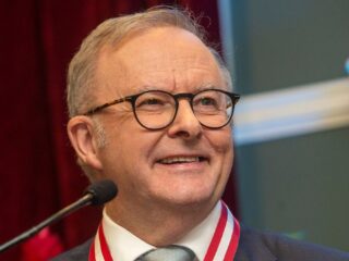 Married Australian PM points apology for saying he would ‘shag’ Kylie Minogue
