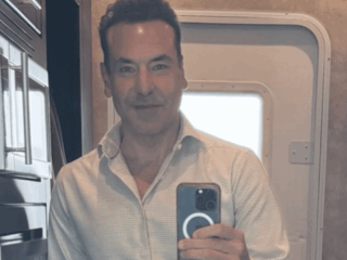 Fits star seems utterly unrecognisable as he shares new picture
