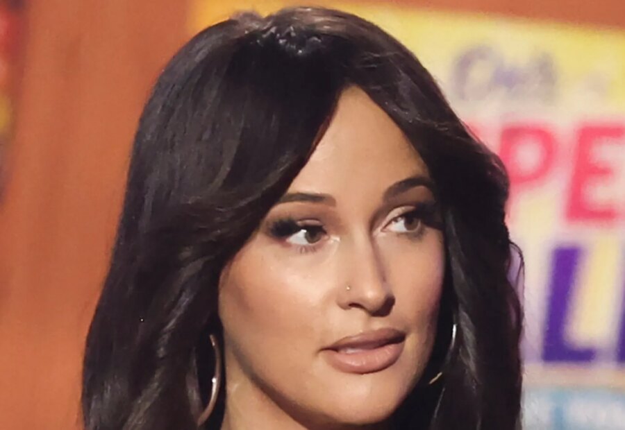 Kacey Musgraves’ Stage Catches Fire During Boston Concert