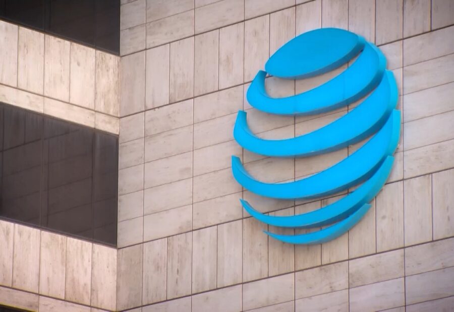 AT&T Houston Customers Report Service Issues as Company Says Network Is Normal
