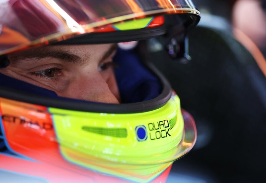 Andrea Stella: McLaren Must Help Oscar Piastri Stop “Thinking” About Driving ’26 F1 Car