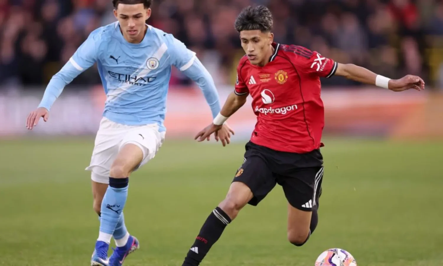 Barcelona Lead Race to Sign Man Utd Wonderkid JJ Gabriel, Reports Say