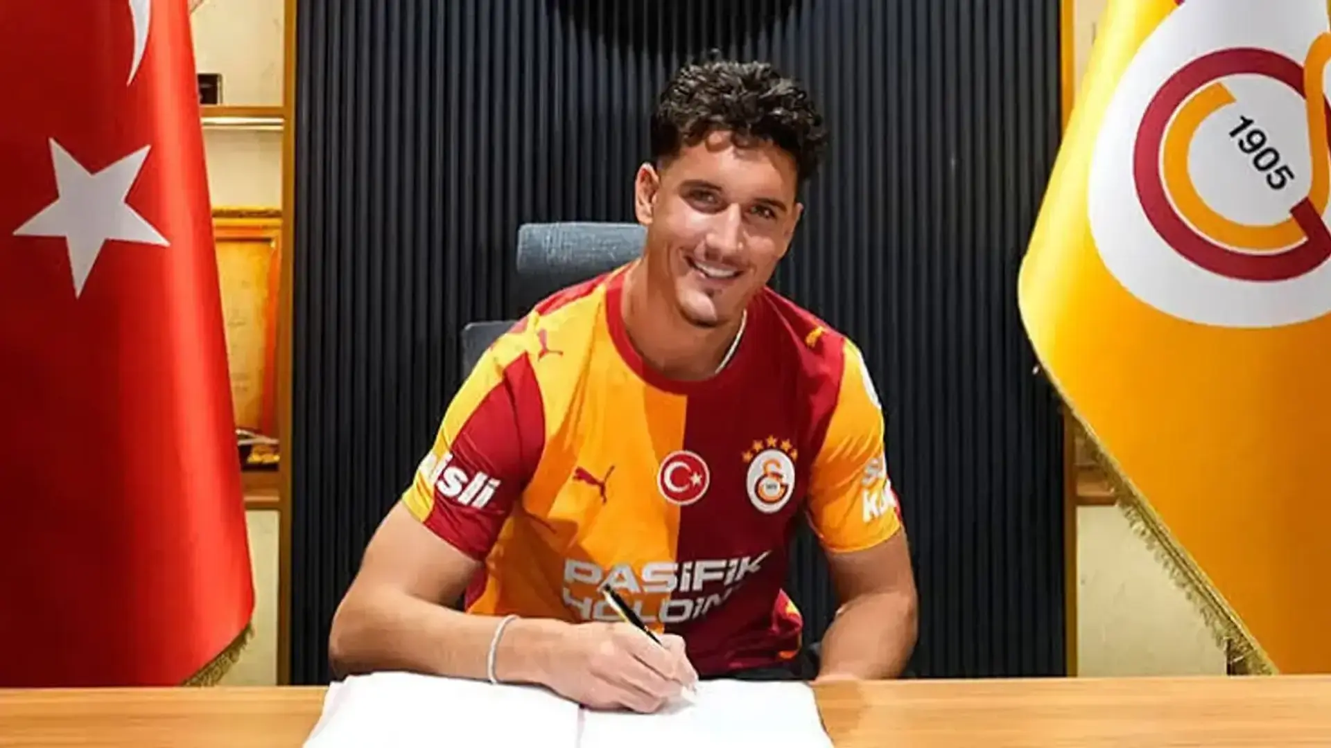 Galatasaray Sign Deniz Gul From Porto for €10 Million