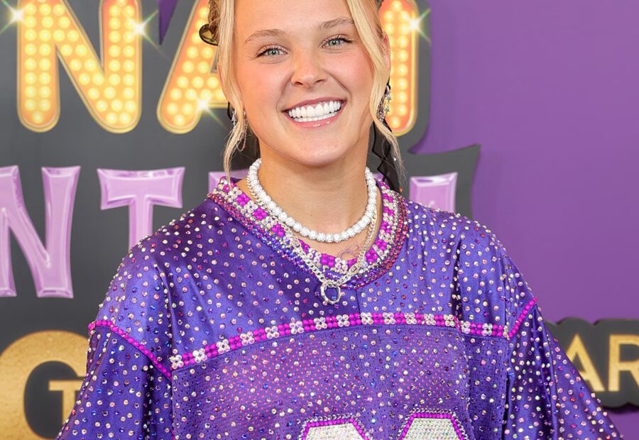 JoJo Siwa Reveals She Was “Grossed Out” by Men Before Chris Hughes