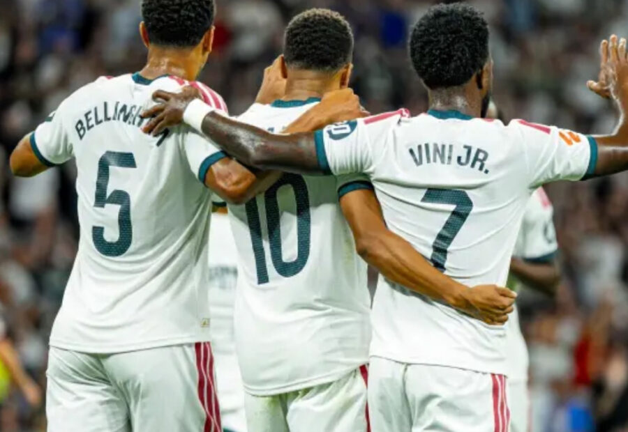 Jose Mourinho Celebrates ‘Fantastic Five’ Milestone