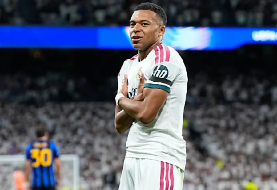 Mbappe Opens Up on Dressing Room Dynamics: ‘People always associate ego with stars’