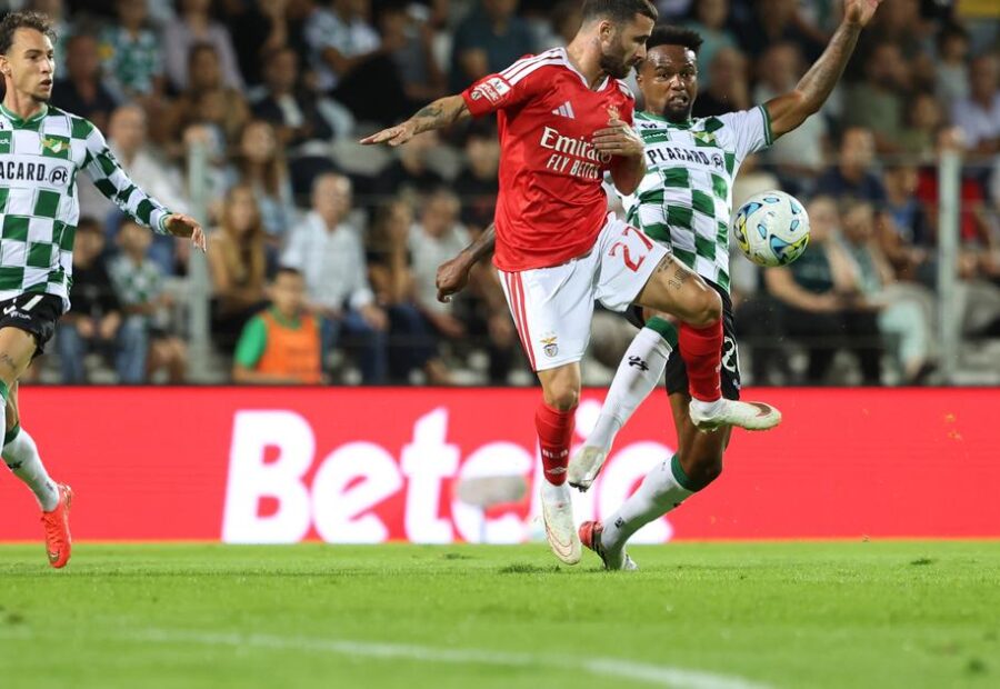 Moreirense vs Benfica: Rescheduled Match Offers Chance to Climb Table