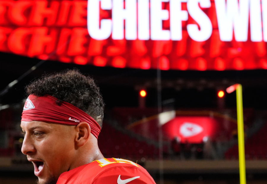 Patrick Mahomes reacts after opening touchdown vs. Broncos helps bettor win $2100