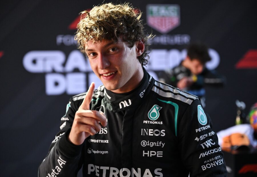 Sebastian Vettel: “I’d be very happy” for Kimi Antonelli to become F1’s youngest champion