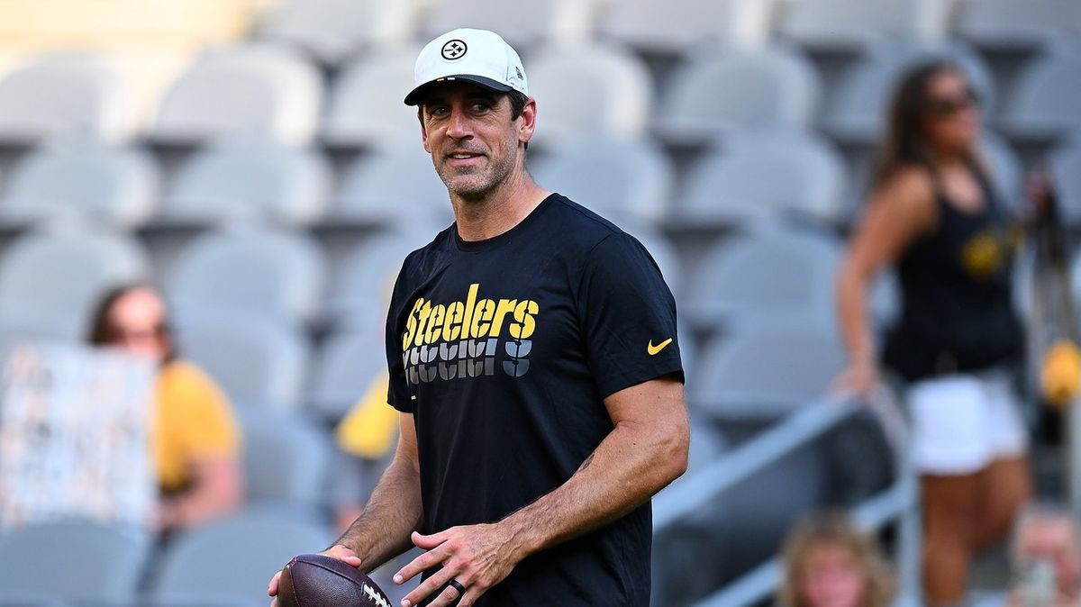 Aaron Rodgers Criticized for ‘odd’ Comments on ‘secret’ Wife Amid Shailene Woodley Claims